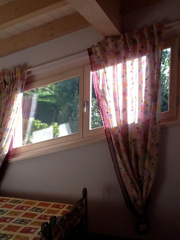Villa Susina Casa Vacanze Toscolano Maderno Bilik gambar